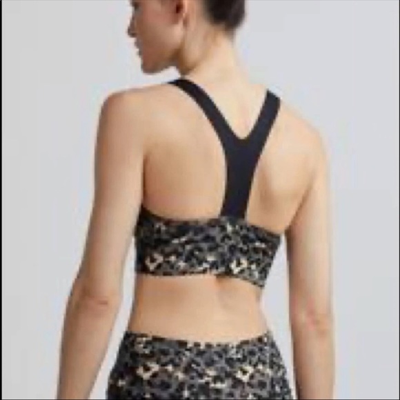 NWT Varley Bassett Bra Unique Camo Print. Size XS. - Picture 4 of 9